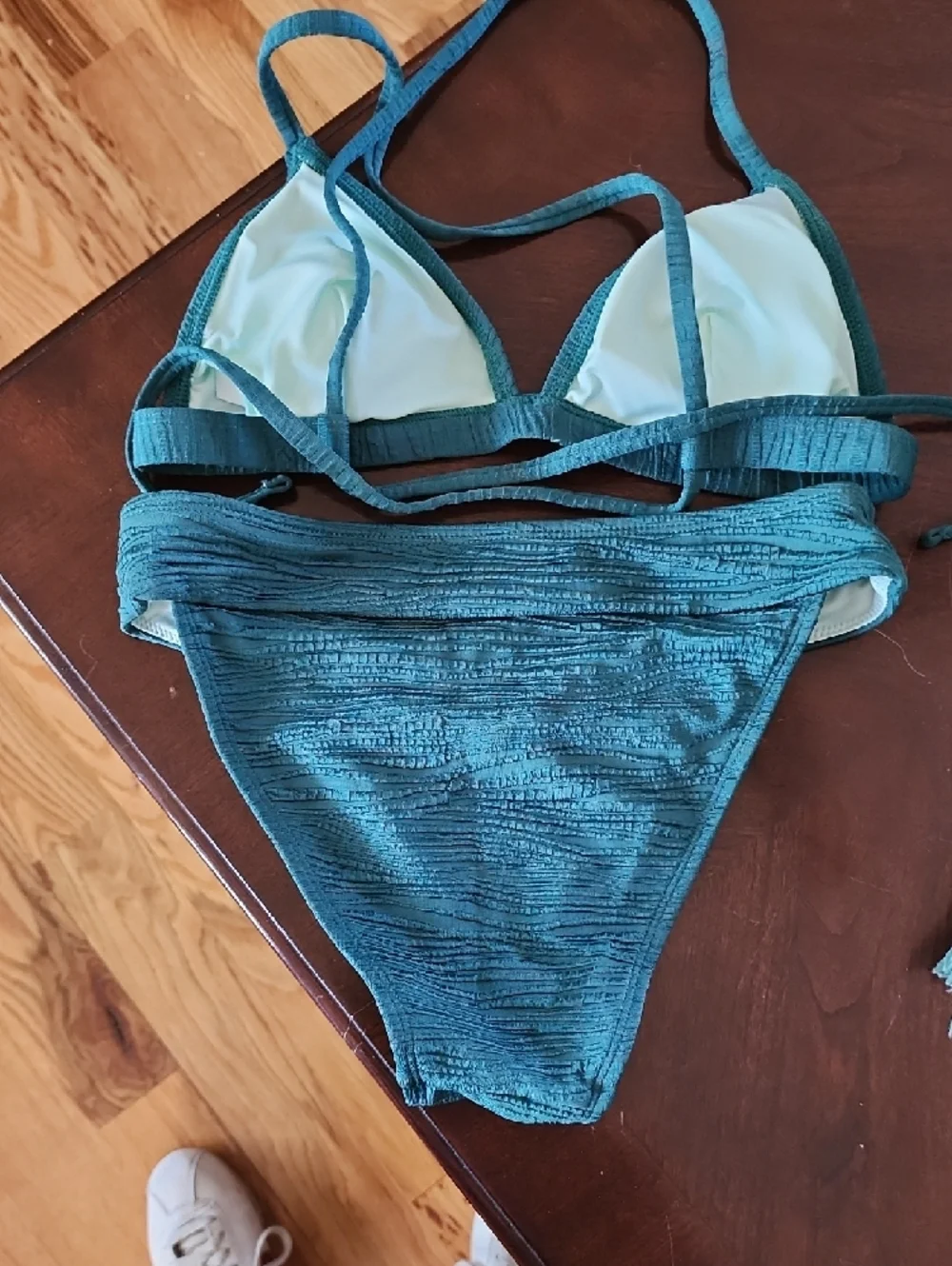 Cupshe Green Ribbed Triangle Bikini Set - Picture 4 of 8